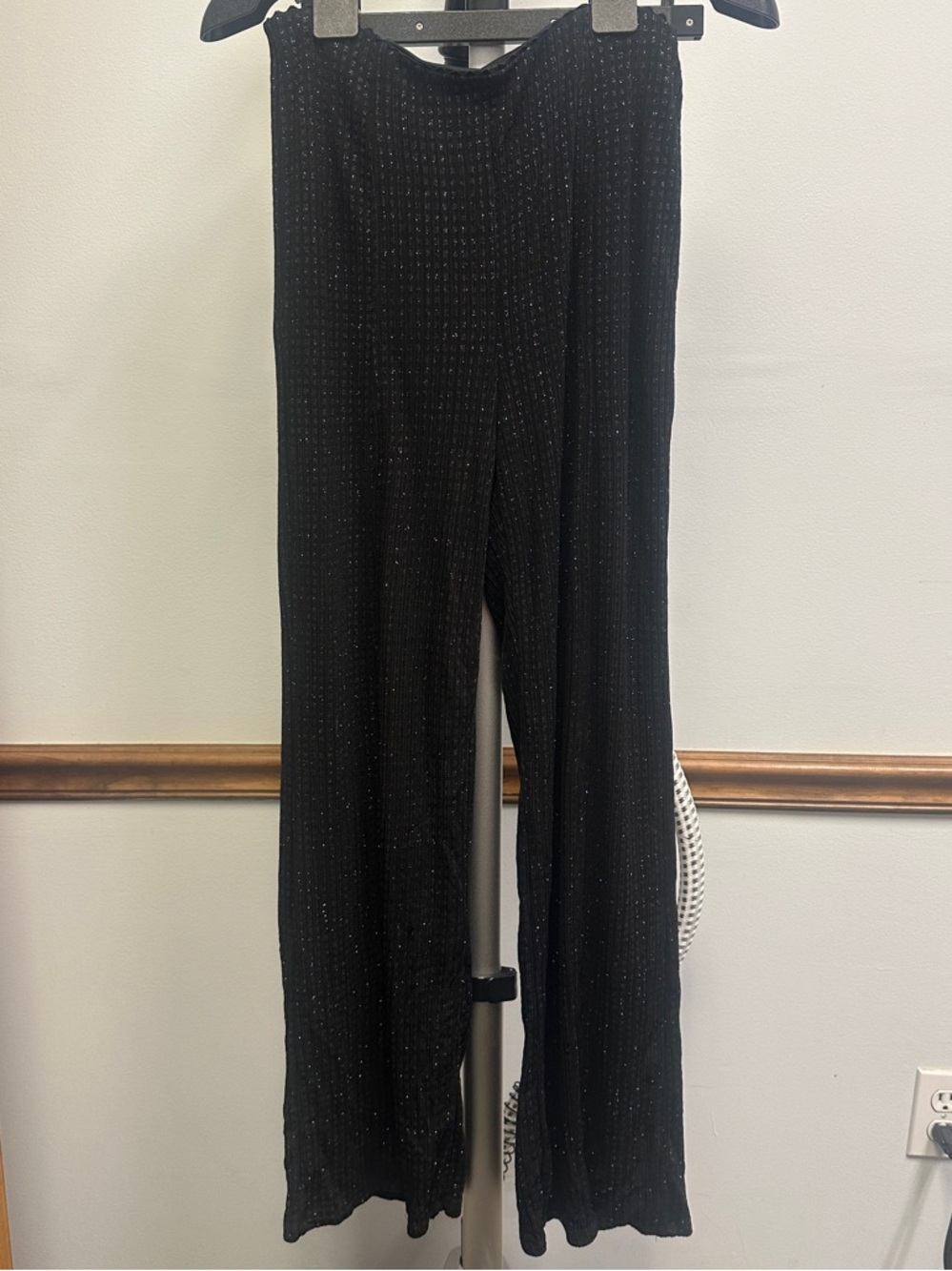 Sparkly evening wear pants